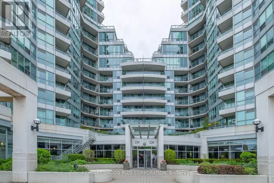 230 Queens Quay West Quay #1027, Toronto (waterfront Communities), ON M5J1B5