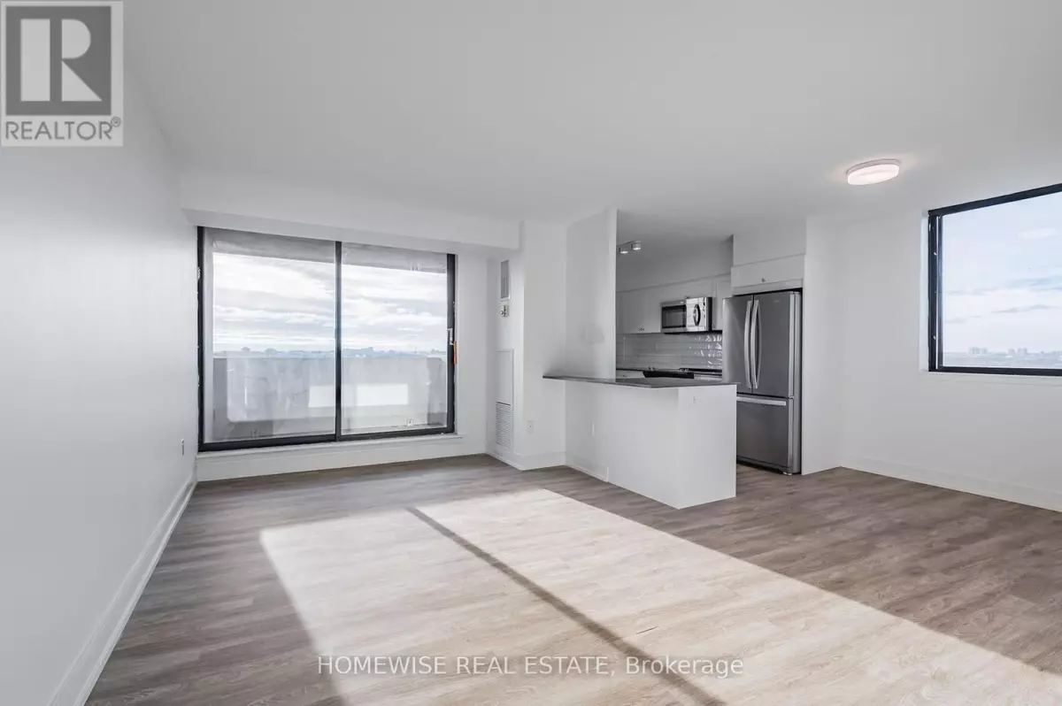 Toronto (westminster-branson), ON M2R3N8,300 Antibes DR #1914