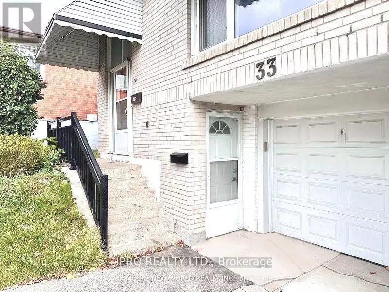 Toronto (bayview Woods-steeles), ON M2H1G1,33 Yatesbury RD #Room 2