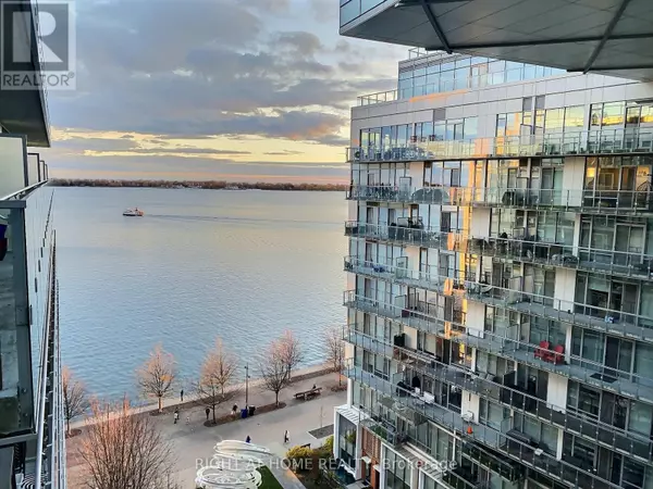 39 Queens Quay East #1008, Toronto (waterfront Communities), ON M5E0A5