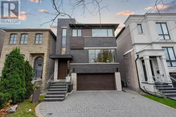 323 DOUGLAS AVENUE, Toronto (bedford Park-nortown), ON M5M1H2