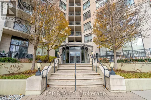 Toronto (banbury-don Mills), ON M3C4C4,16 Dallimore CIR #102