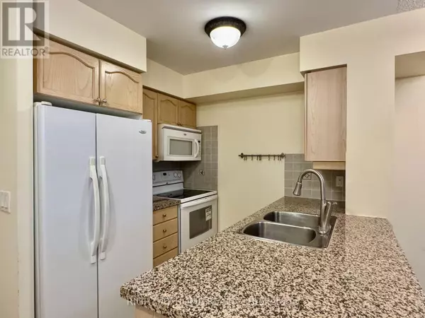 Toronto (newtonbrook West), ON M2M4M7,15 Greenview AVE #511