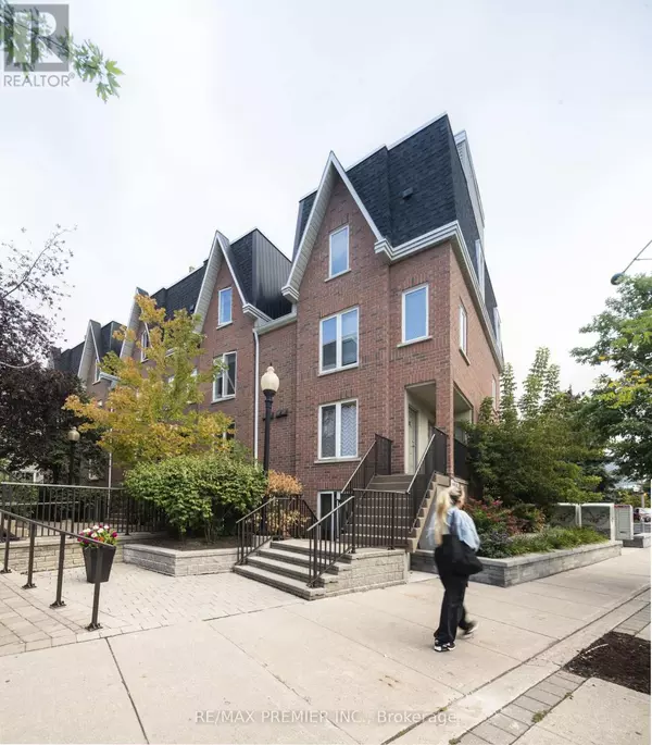 26 Douro ST #321, Toronto (niagara), ON M6K3M4