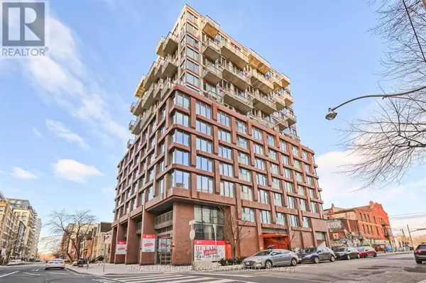 Toronto (waterfront Communities), ON M5T2L4,2 Augusta AVE #205