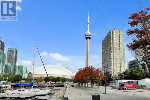 Toronto (waterfront Communities), ON M5J2N4,270 Queens Quay West #2504