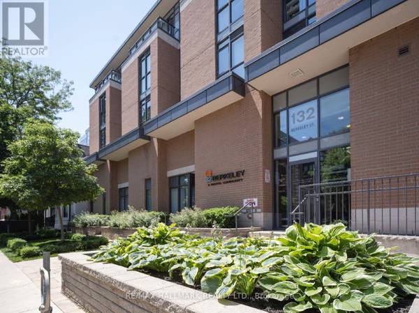 132 Berkeley ST #904, Toronto (moss Park), ON M5A0H6