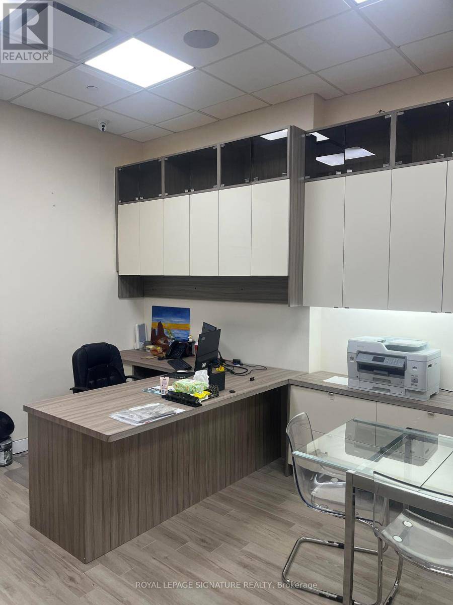 Toronto (willowdale West), ON M2N0J6,4750 Yonge ST #356