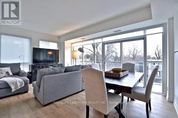 Toronto (casa Loma), ON M4V1R3,223 St Clair AVE West #303