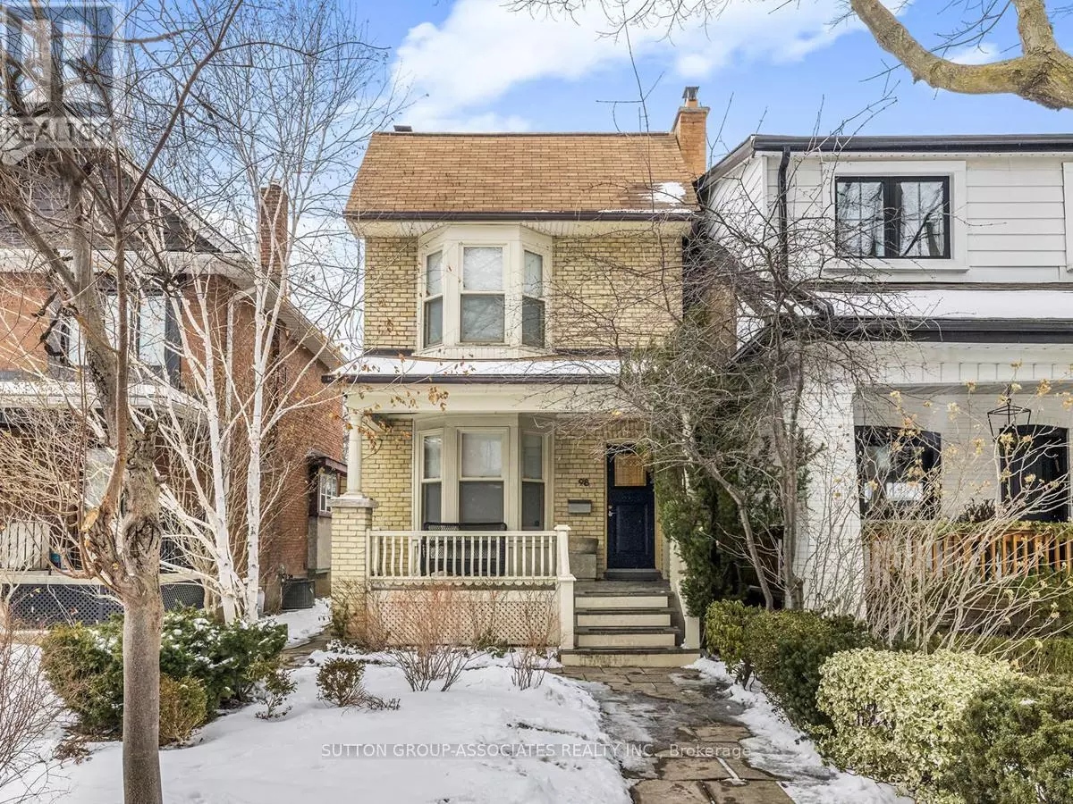 Toronto (humewood-cedarvale), ON M6C1J5,98 MAPLEWOOD AVENUE