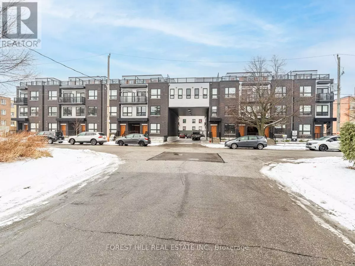 Toronto (newtonbrook West), ON M2R1N1,15 Brenthall AVE #21