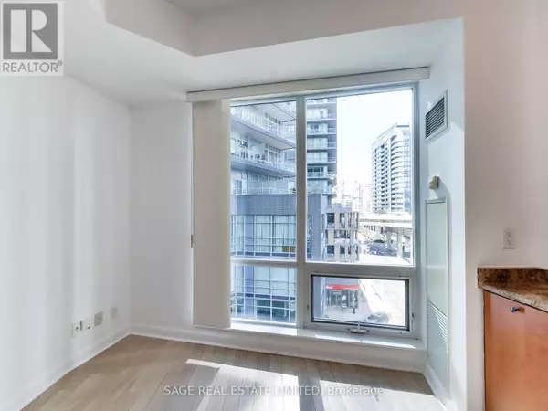 600 Fleet ST #702, Toronto (waterfront Communities), ON M6K3P5