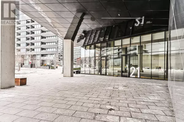 Toronto (waterfront Communities), ON M5A0T4,21 Lawren Harris SQ #610