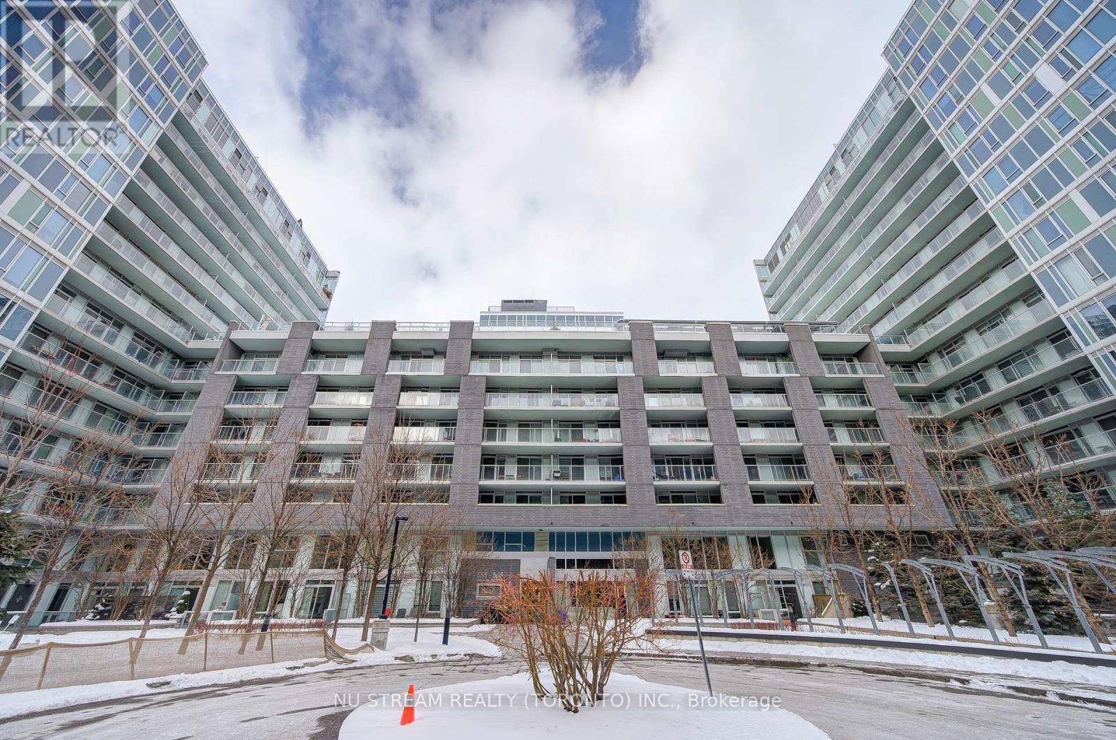 555 Wilson AVE #E810, Toronto (clanton Park), ON M3H0C5