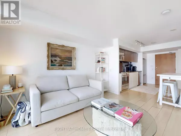 Toronto (waterfront Communities), ON M5V0J9,85 Queens Wharf RD #1610