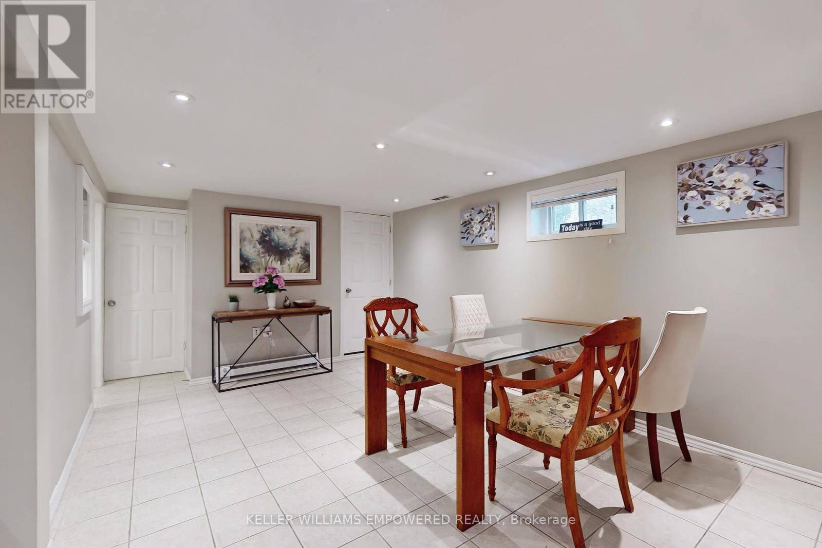 Toronto (banbury-don Mills), ON M3C2E7,30 Paperbirch DR #Lower