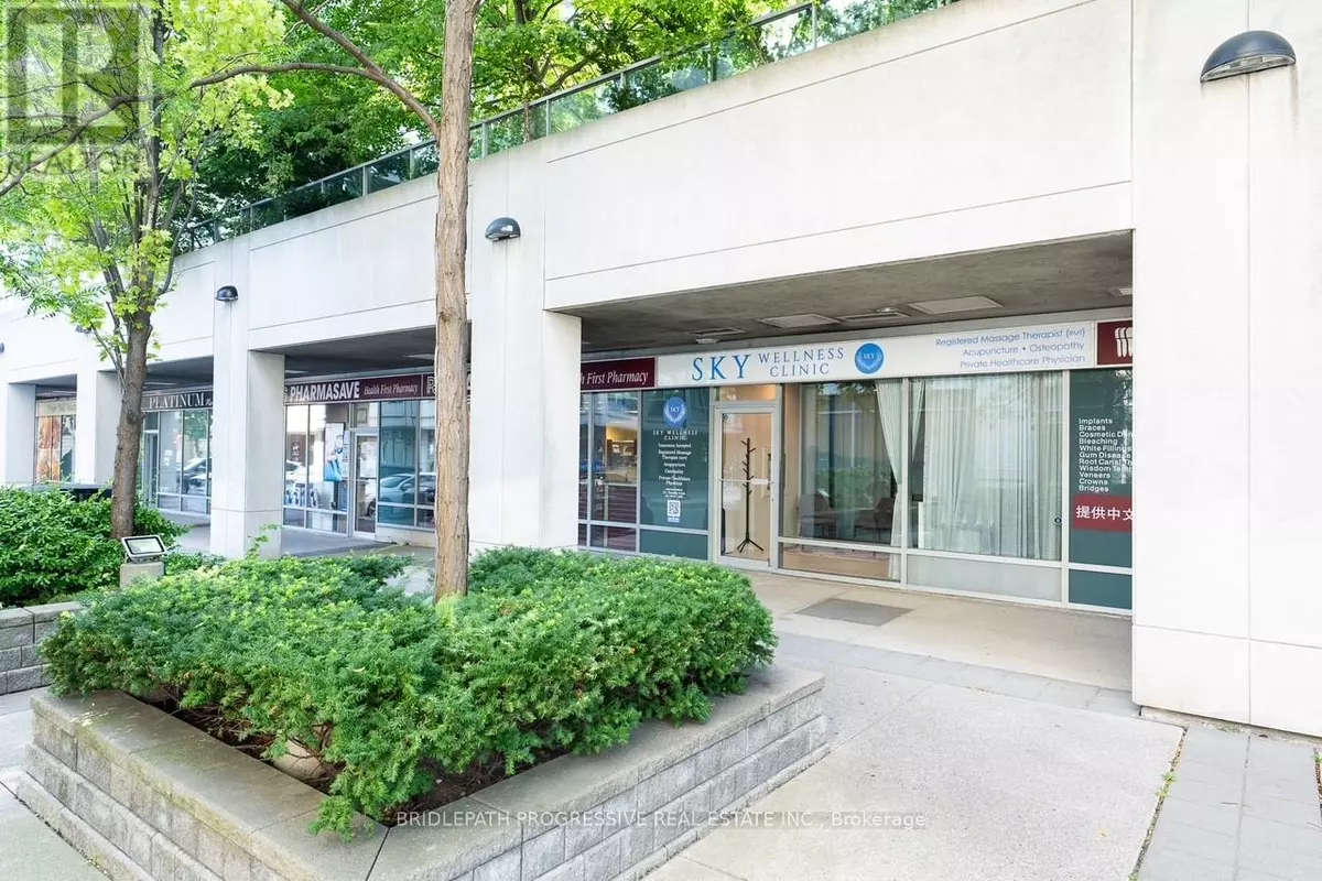 Toronto (willowdale East), ON M2N7K6,12 Harrison GDNS #D