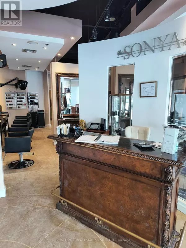 Toronto (willowdale East), ON M2N7K6,12 Harrison Gardens BLVD #F