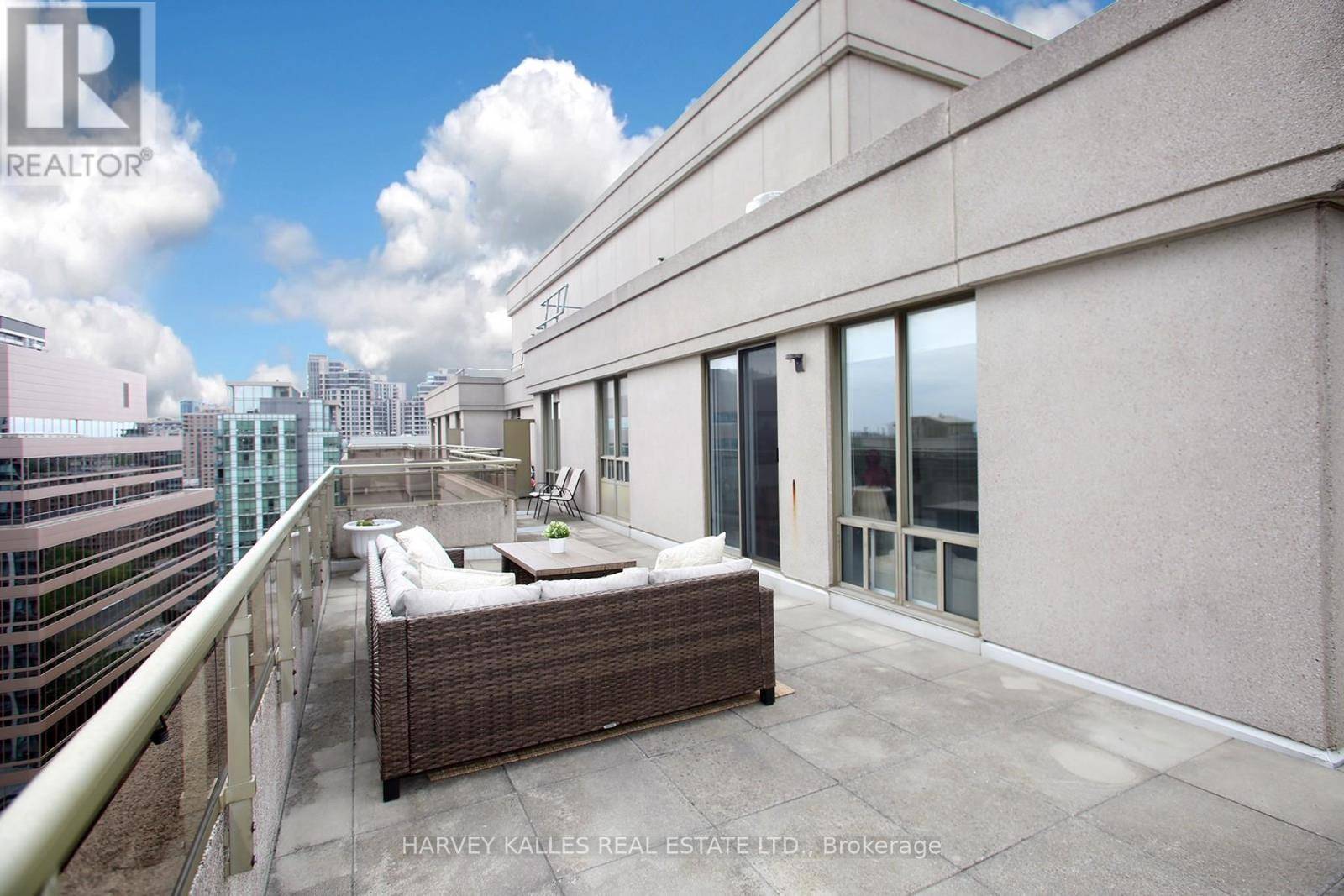 Toronto (willowdale East), ON M2N6X8,256 Doris AVE #UPH07