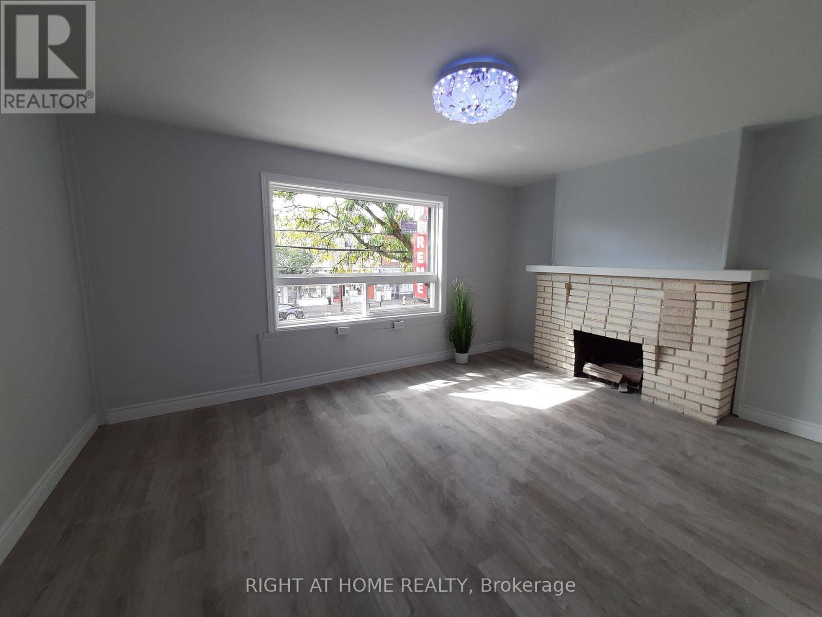 513 Mount Pleasant RD #Upper, Toronto (mount Pleasant East), ON M4S2M4