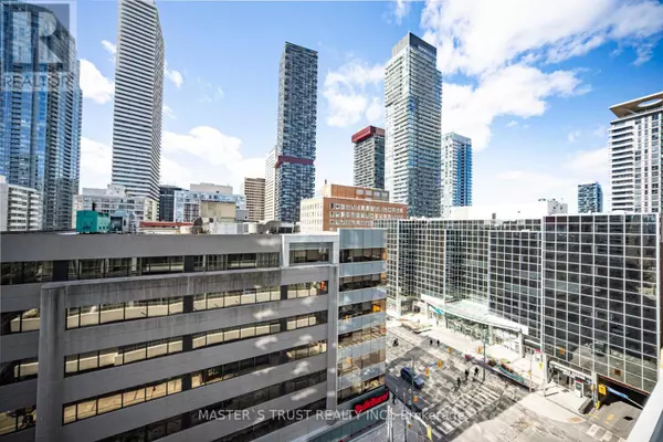 Toronto (mount Pleasant West), ON M4S0A4,89 Dunfield AVE #801