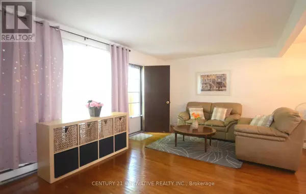 Toronto (newtonbrook West), ON M2R2Y7,9 Candy Courtway #14