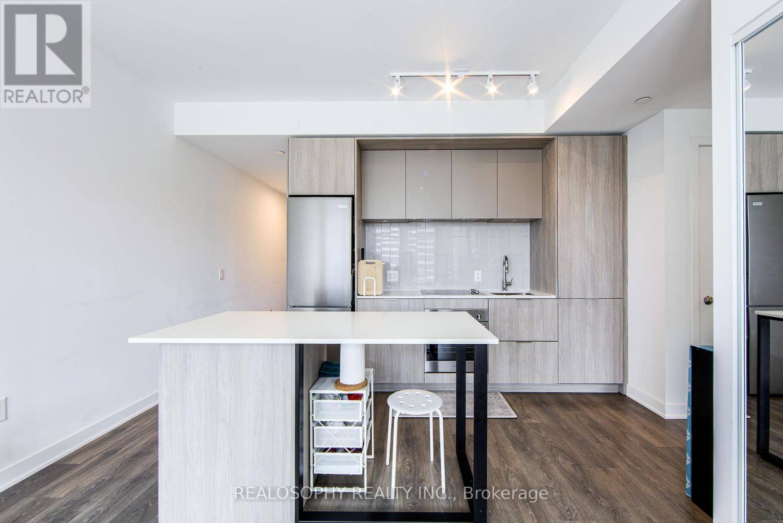 Toronto (regent Park), ON M5A0R8,130 River ST #1905