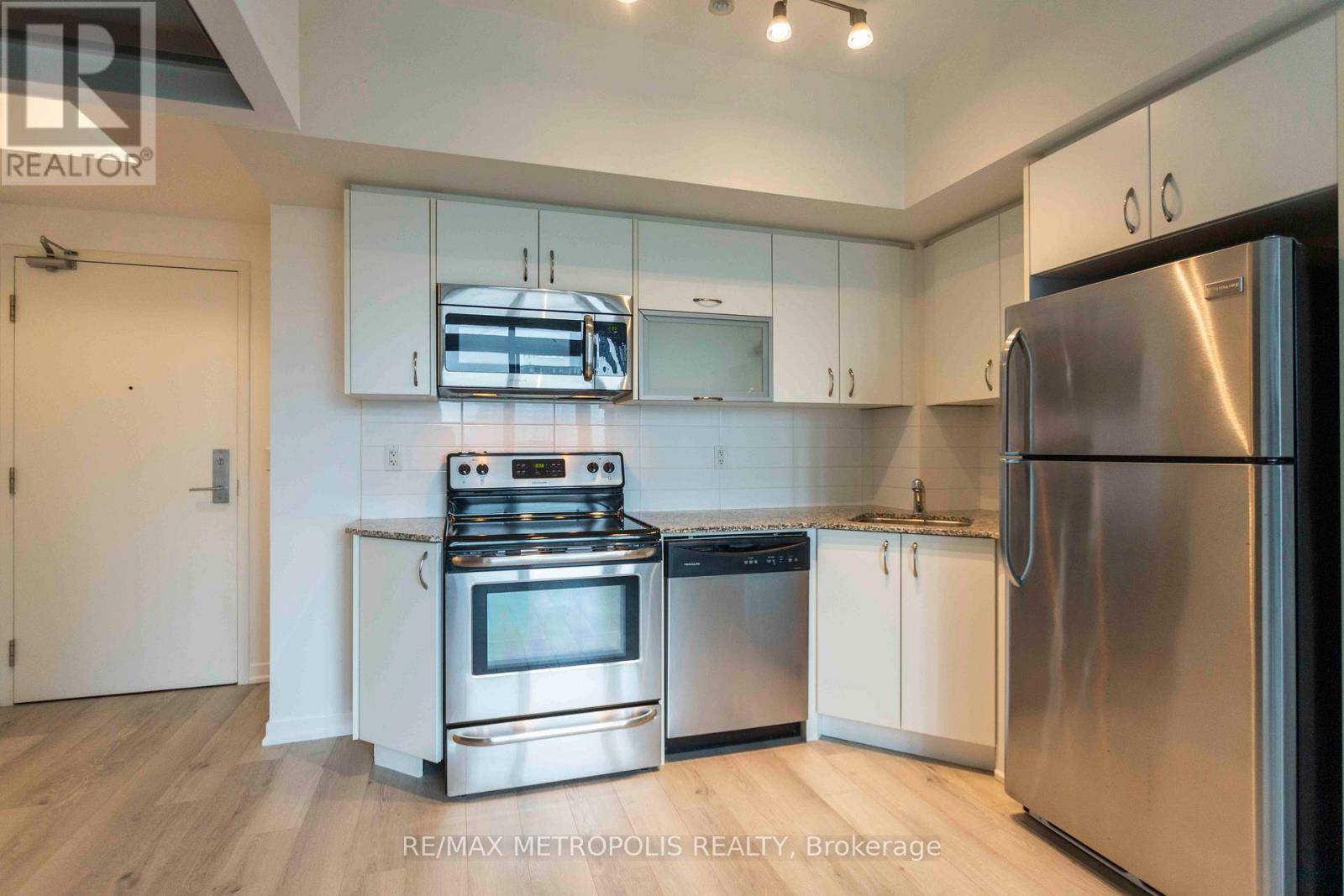 55 East Liberty ST #717, Toronto (niagara), ON M6K3P9