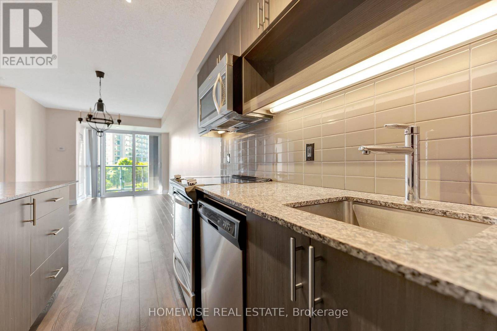 Toronto (parkwoods-donalda), ON M3A0A4,18 Graydon Hall DR #404