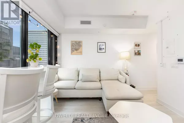 Toronto (annex), ON M5R0B6,188 Cumberland ST #1805