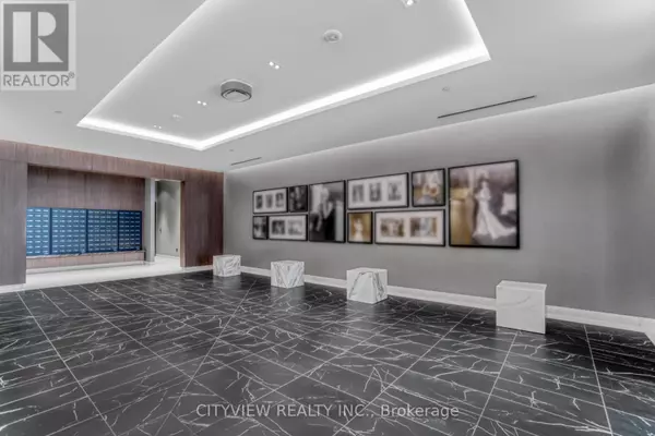 Toronto (annex), ON M6G1Y7,500 Dupont ST #PH10