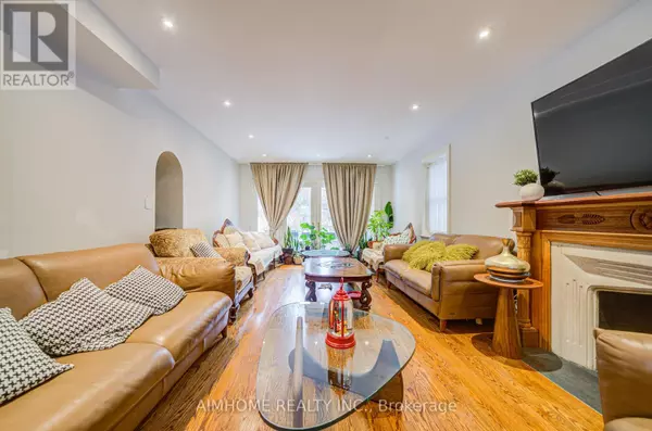 Toronto (bridle Path-sunnybrook-york Mills), ON M4N2W7,40 DONINO AVENUE