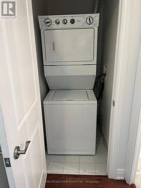 Toronto (don Valley Village), ON M2J0B1,10 Bloorview PL #P-104