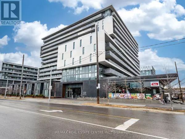 Toronto (englemount-lawrence), ON M6A0B3,120 Varna DR #605