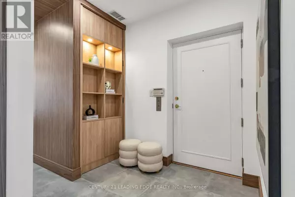 Toronto (bayview Village), ON M2K2Z7,1 Watergarden WAY #208