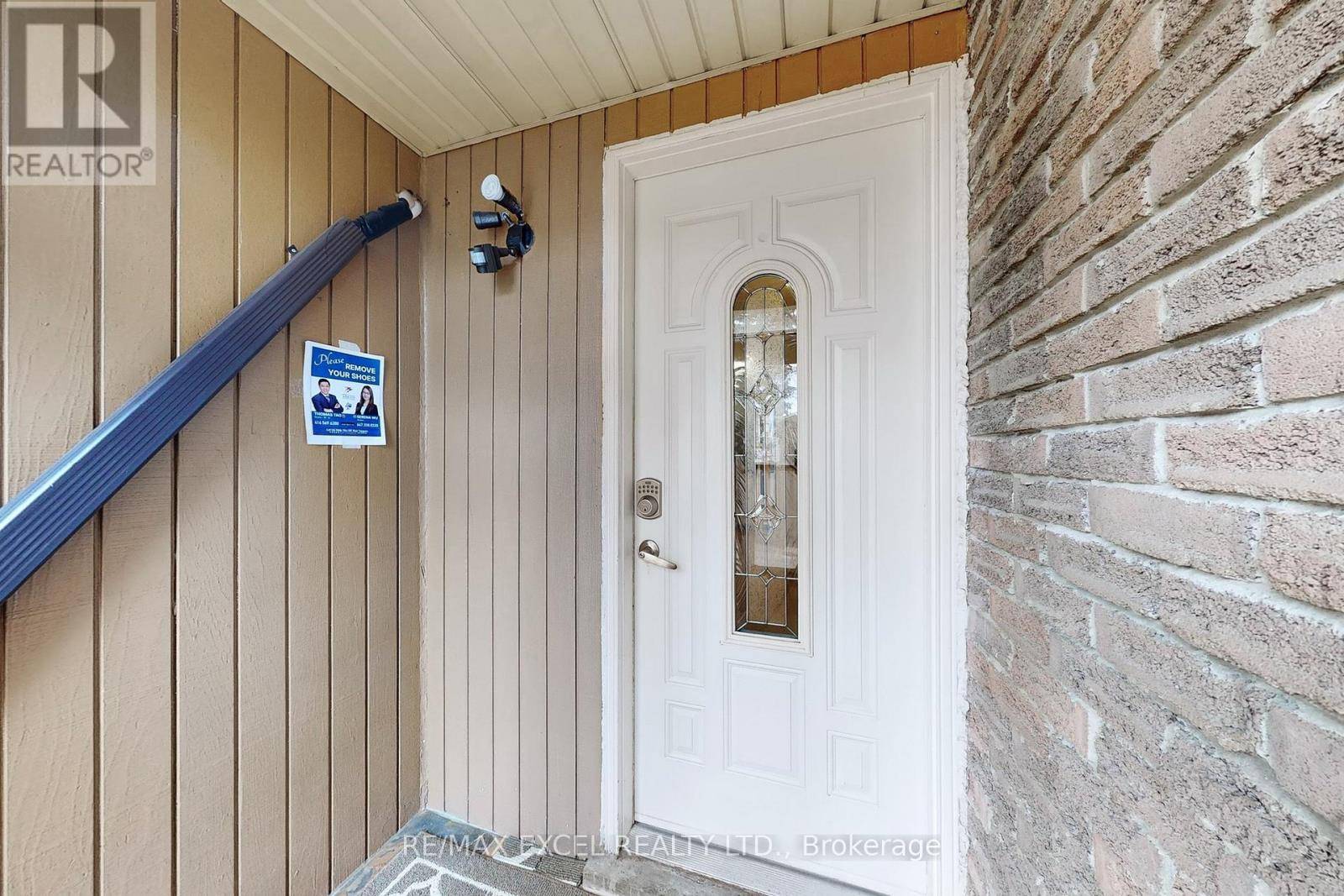 Toronto (don Valley Village), ON M2J4N7,11 SAND FERNWAY