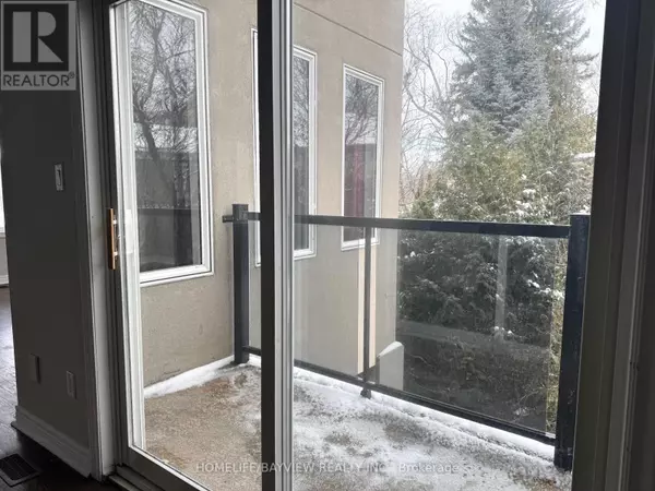 Toronto (willowdale East), ON M2N7C8,131 DORIS AVENUE