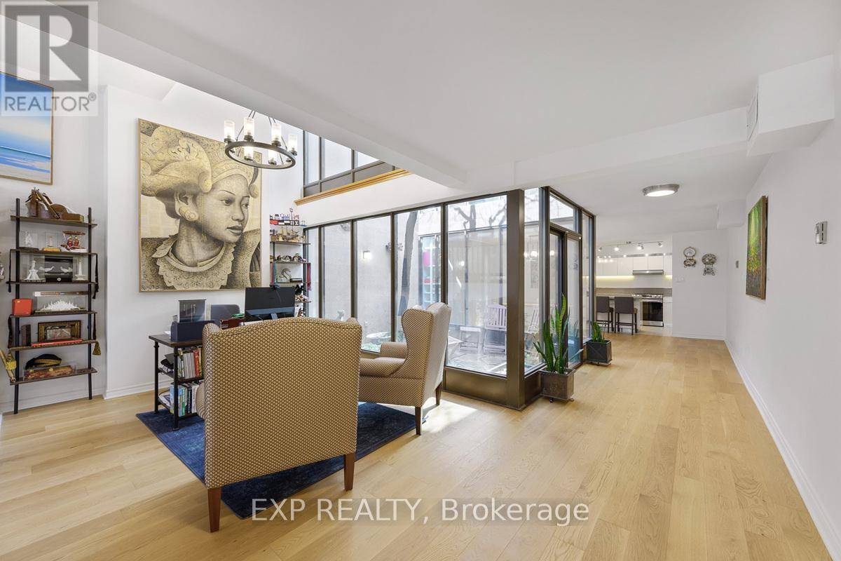 72 GRANBY STREET, Toronto (church-yonge Corridor), ON M5B2J5