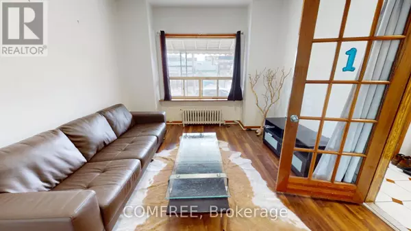 Toronto (niagara), ON M6J1B9,36 MITCHELL AVENUE