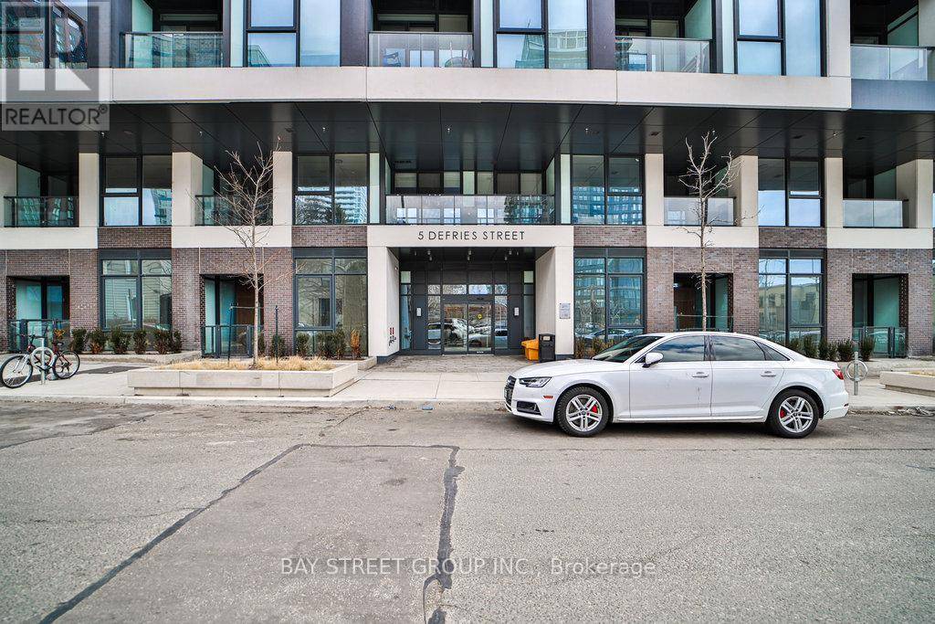 Toronto (regent Park), ON M5A0W7,5 Defries ST South #1603