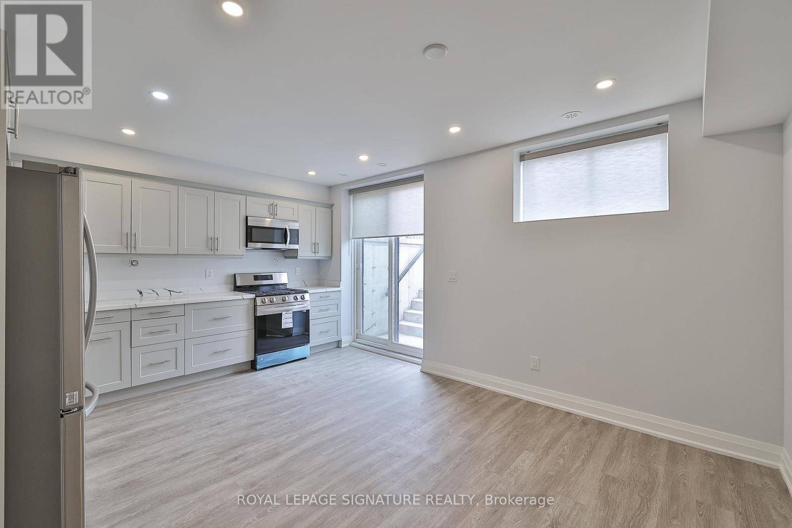 Toronto (humewood-cedarvale), ON M6C1P6,LOWER LEVEL - 60 BELVIDERE AVENUE