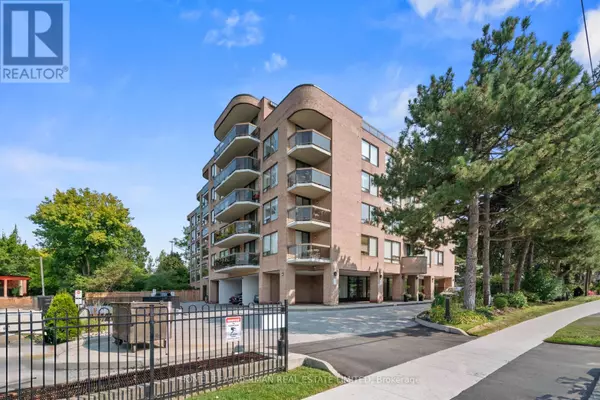 96 Fifeshire RD #204, Toronto (st. Andrew-windfields), ON M2L2X9