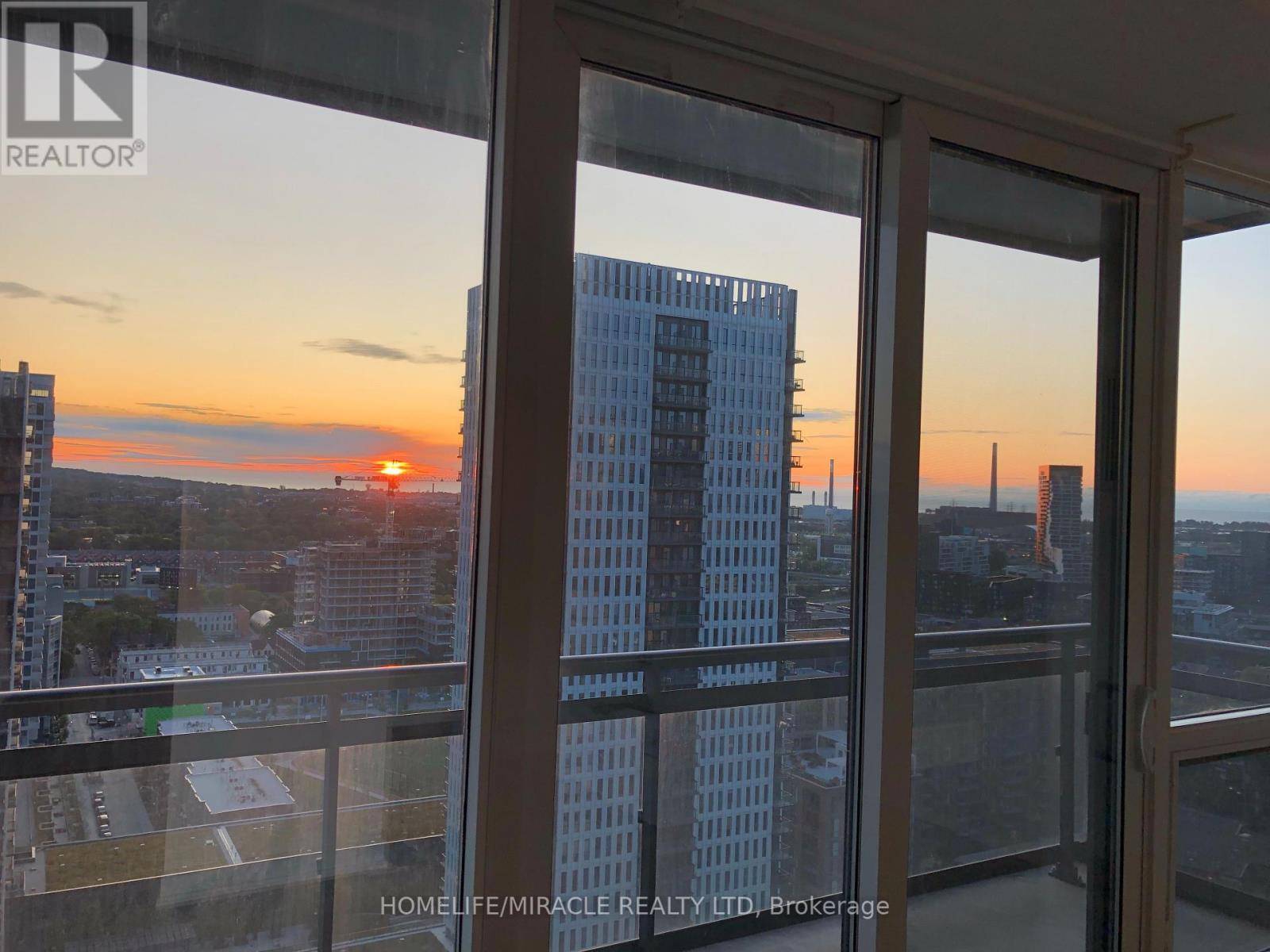 Toronto (regent Park), ON M5A0B9,225 Sackville ST #2202