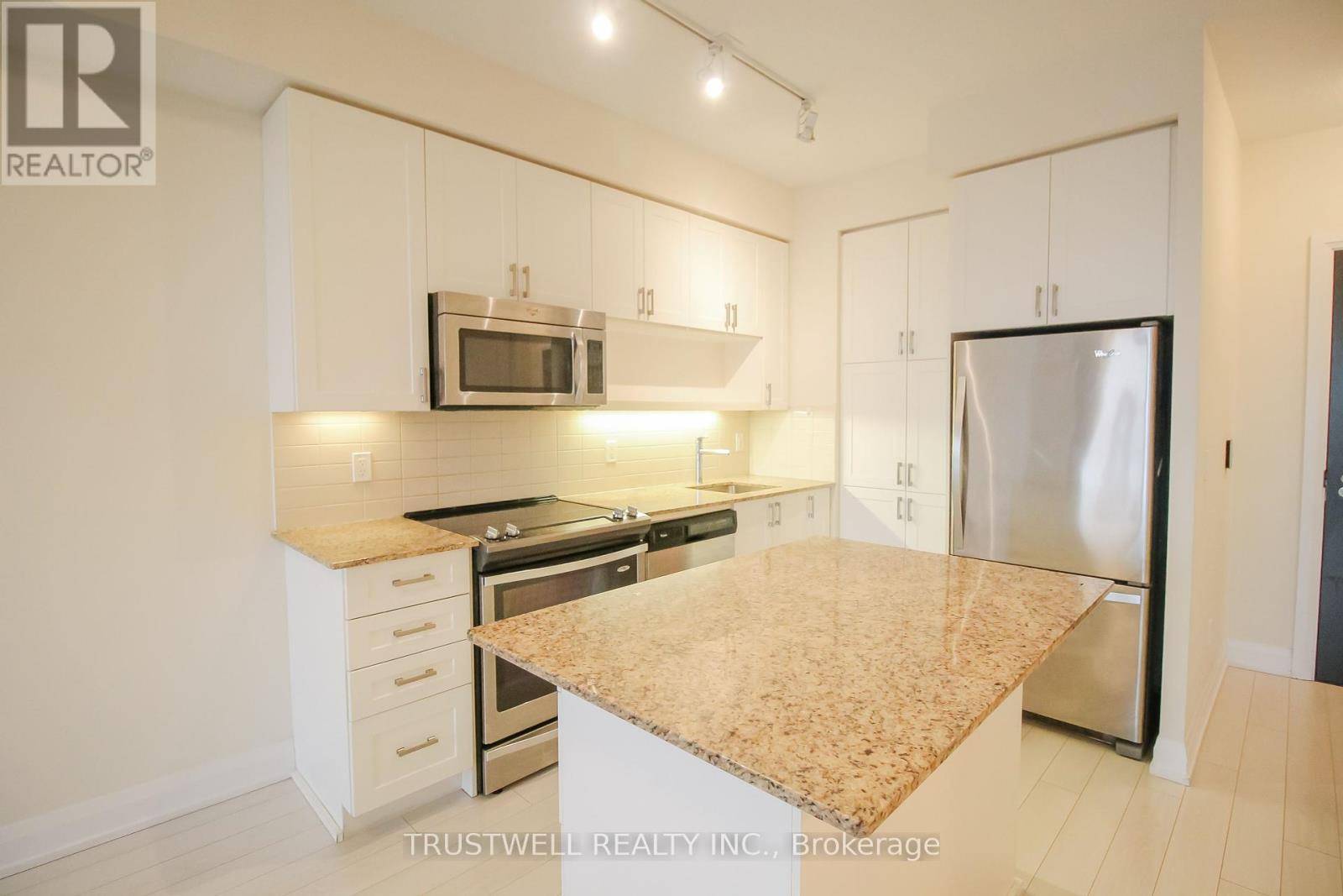 Toronto (parkwoods-donalda), ON M3A0A4,18 Graydon Hall DR #1904