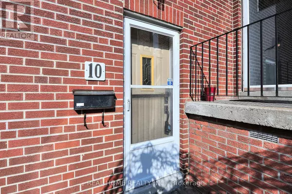 Toronto (st. Andrew-windfields), ON M2L1S1,10 Farina Mill WAY #244
