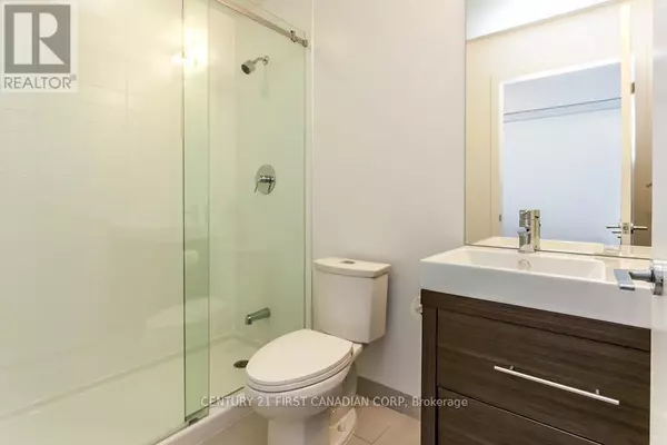Toronto (henry Farm), ON M2J0A9,70 Forest Manor RD #1906