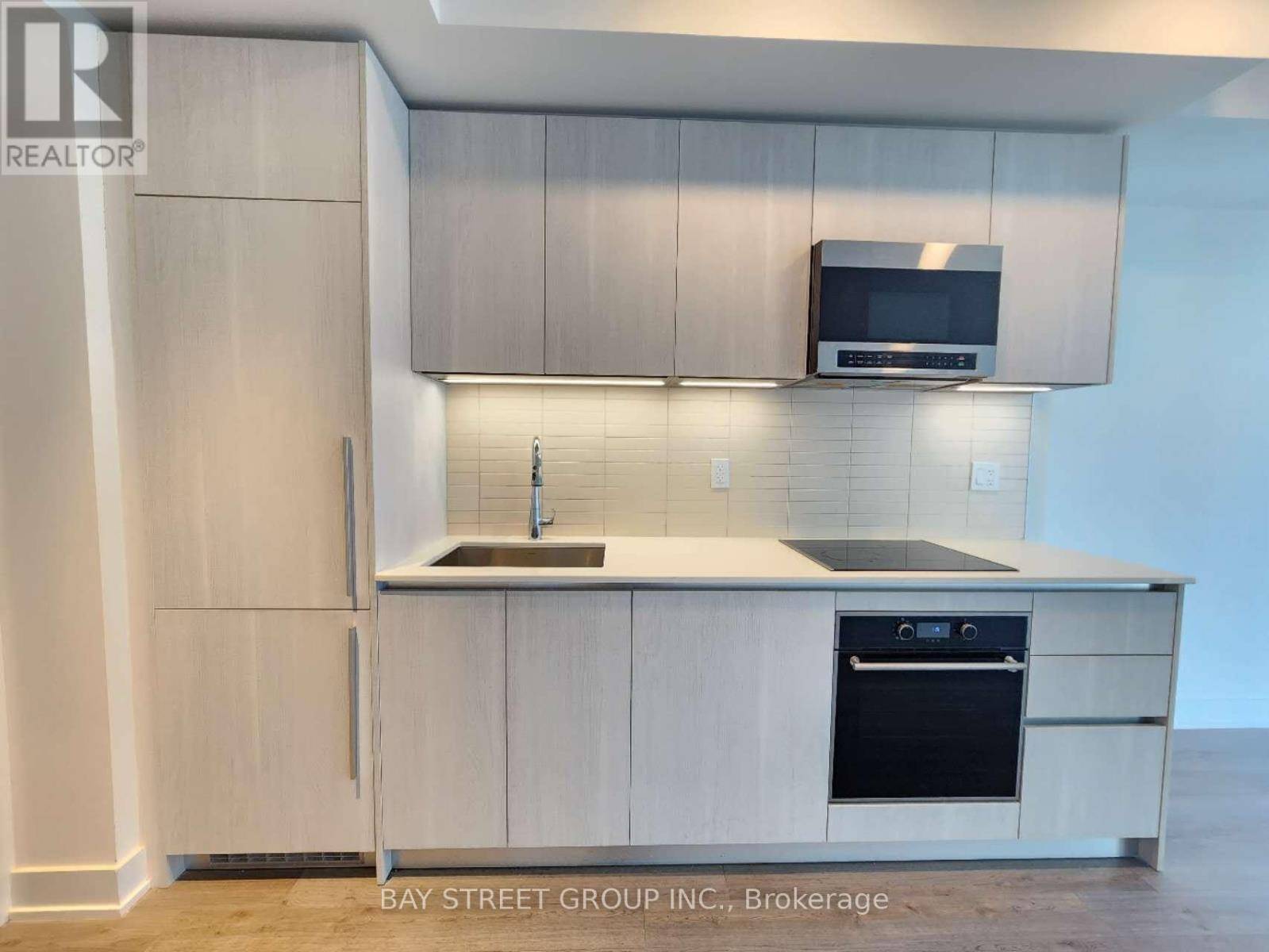 Toronto (annex), ON M4W0B6,8 Cumberland ST #2401