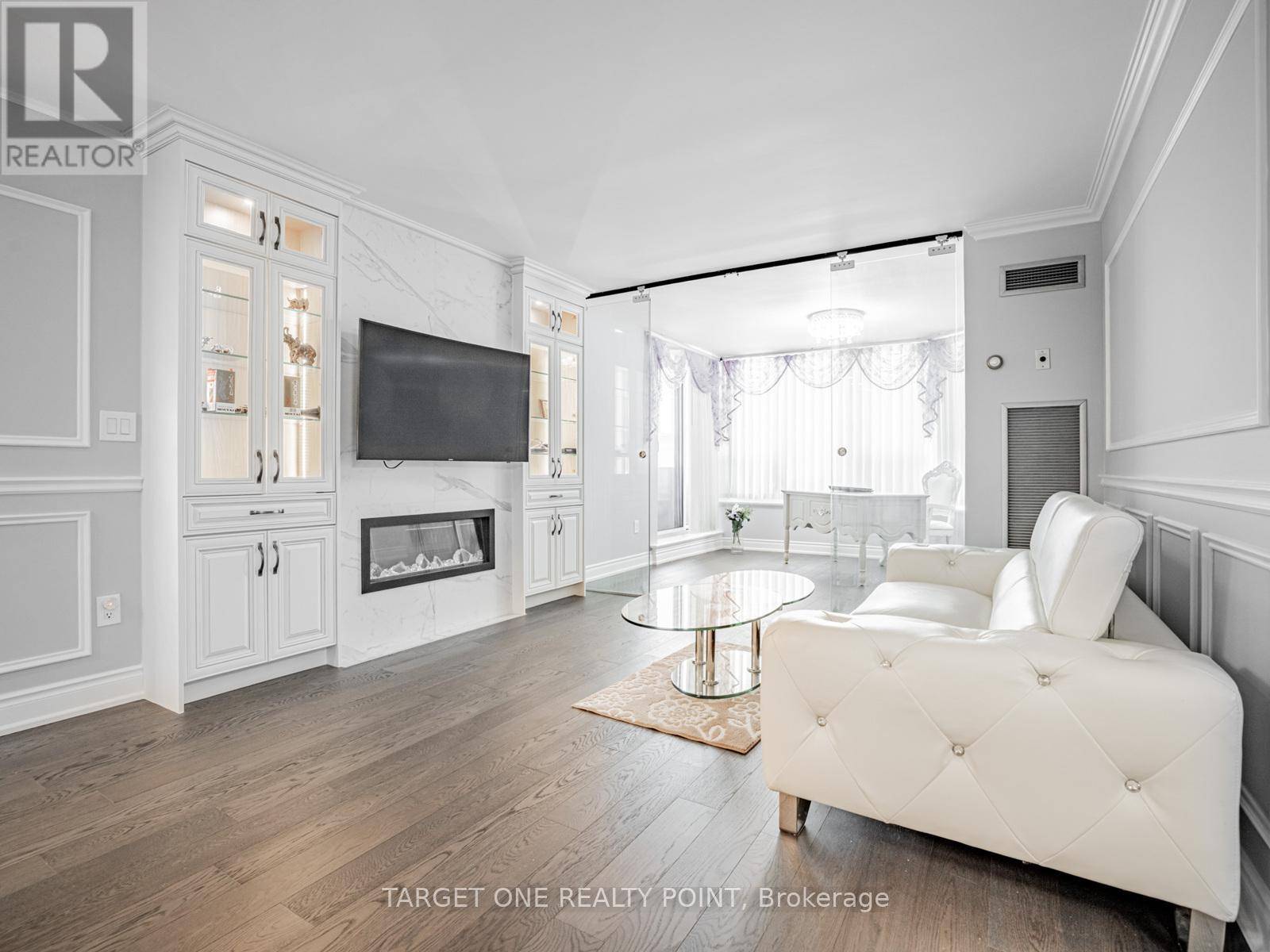 Toronto (willowdale East), ON M2N6H9,65 Spring Garden AVE #608