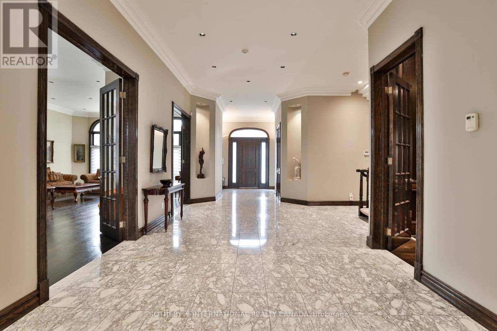 Toronto (willowdale East), ON M2N4L3,290 BYNG AVENUE