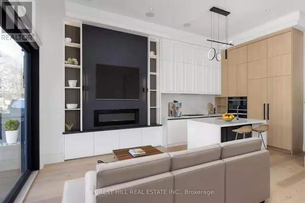 Toronto (lawrence Park South), ON M4R1H9,118 BRIAR HILL AVENUE